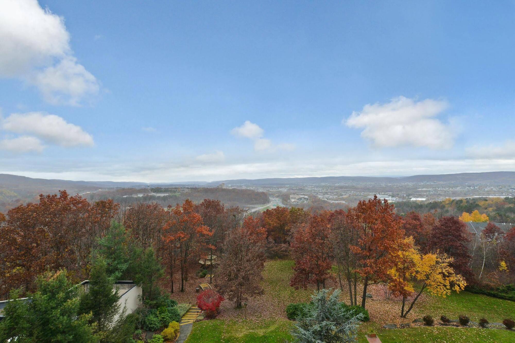 Holiday Inn Wilkes Barre - East Mountain By Ihg Exterior foto